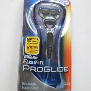 Gillette Fusion PROGLIDE NEW THINNER BLADES FOR INCREDIBLE COMFORT 1 RAZOR 2 CAR